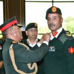 प्रधानसेनापतिद्वारा दर्ज्यानी चिह्न प्रदान