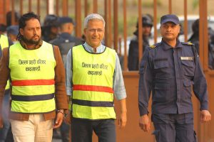 रवीन्द्र मिश्रसँग इजलासमै बयान लिइँदै